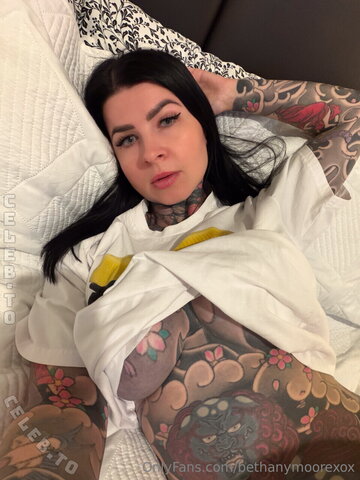 Bethany Moore nude photo 8
