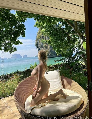 Bethanylilyapril nude photo 49