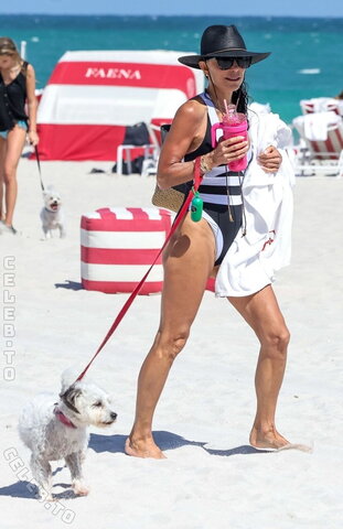 Bethenny Frankel nude photo 110