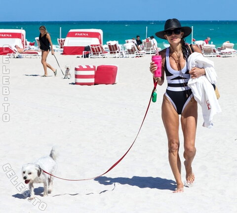 Bethenny Frankel nude photo 112