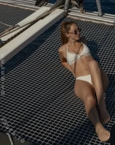 Betterworld.travellers nude photo 3