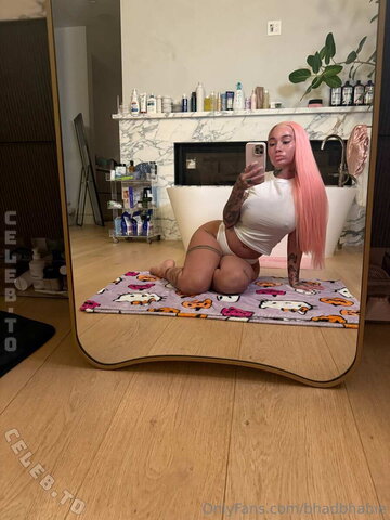 Bhad Bhabie nude photo 25