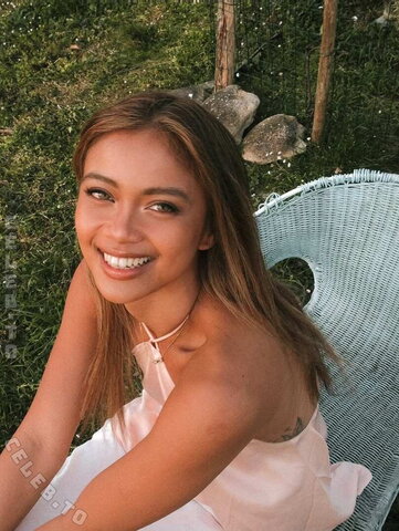Bianca Bustamante nude photo 97