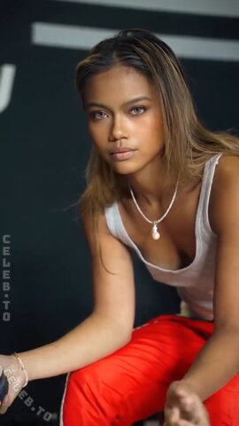 Bianca Bustamante nude photo 12