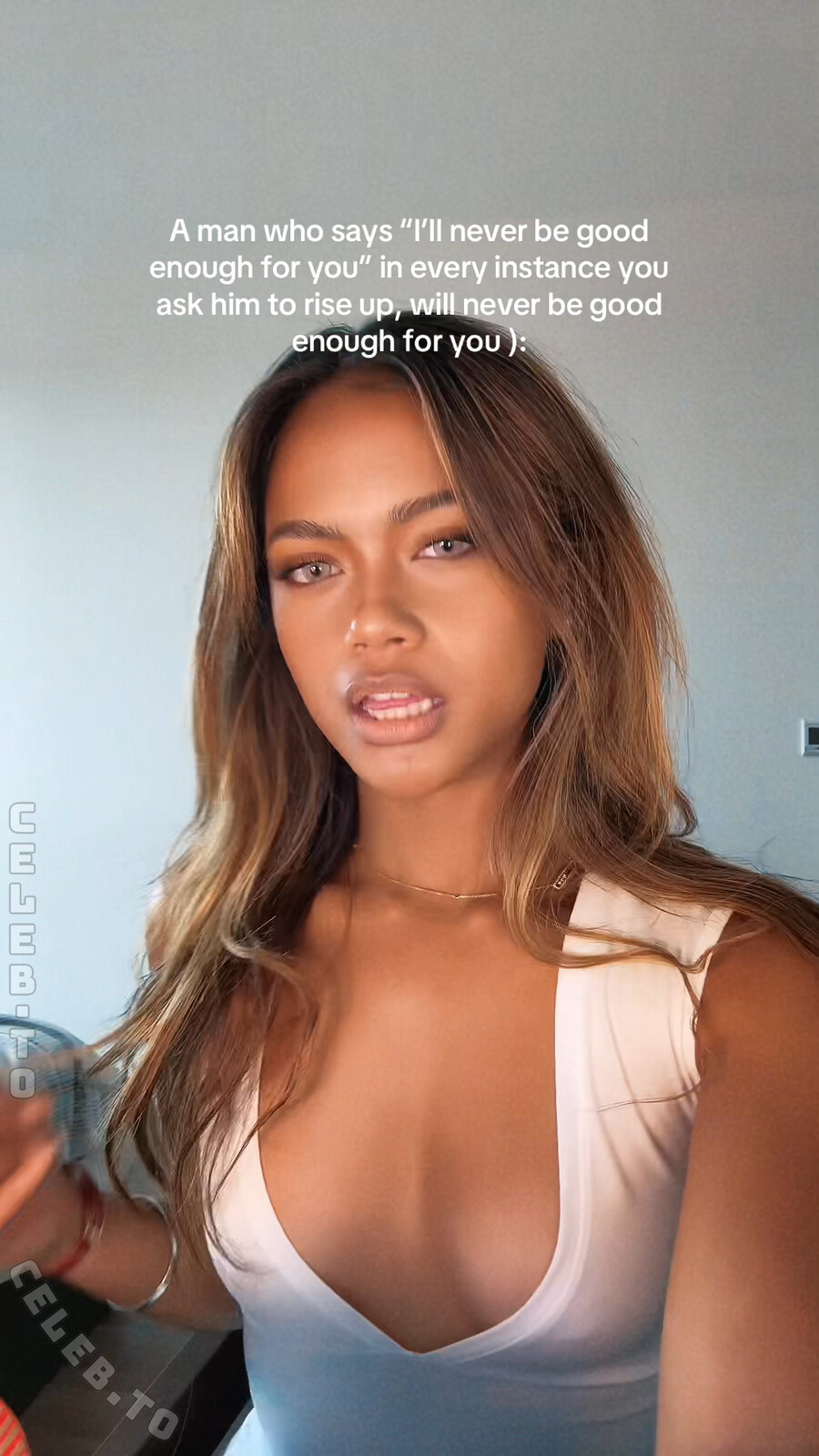 Bianca Bustamante nude photo 2