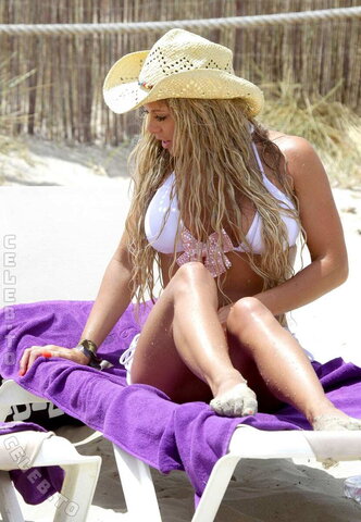 Bianca Gascoigne nude
