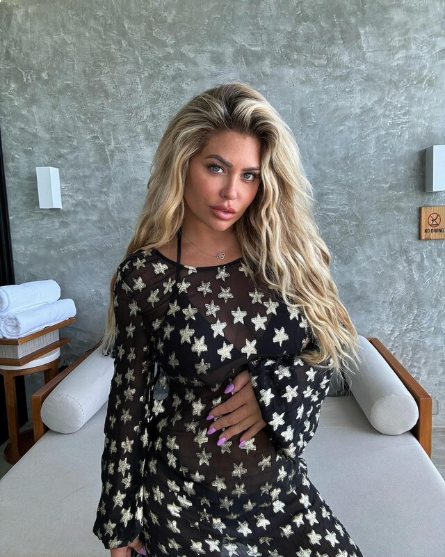 Bianca Gascoigne nude photo 12