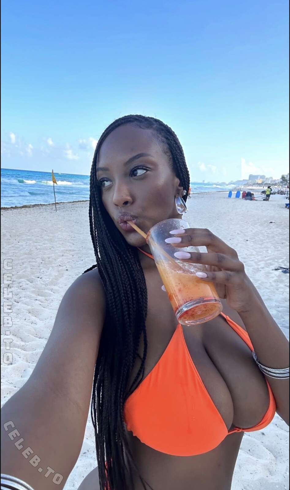 Bibiatfa nude photo 1