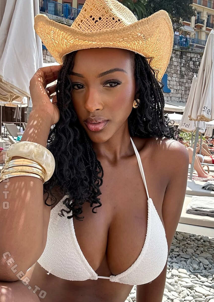 Bibiatfa nude photo 3