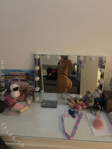 Bigbootyroxanne nude photo 2