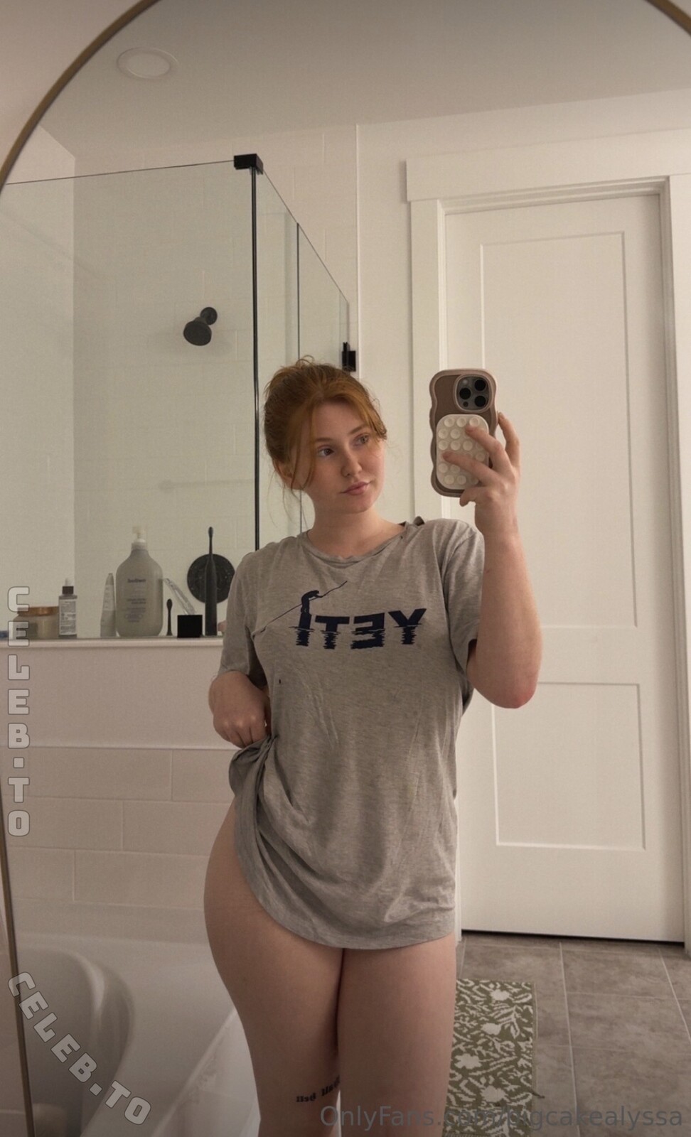 bigcakealyssa nude photo 4