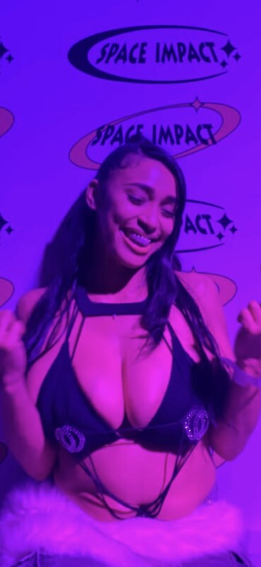 Bigdiamondgirl nude photo 5