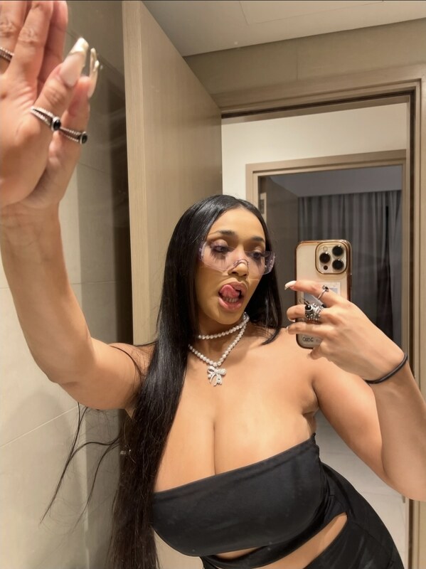 Bigdiamondgirl nude photo 10