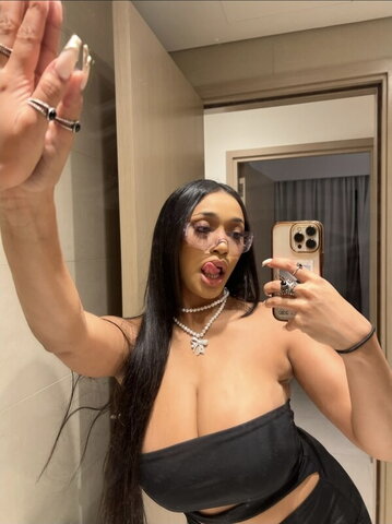 Bigdiamondgirl nude photo 20