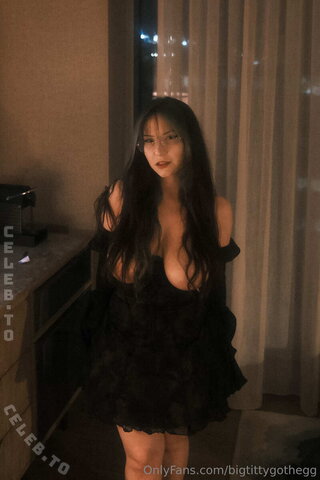 bigtittygothegg photo 2