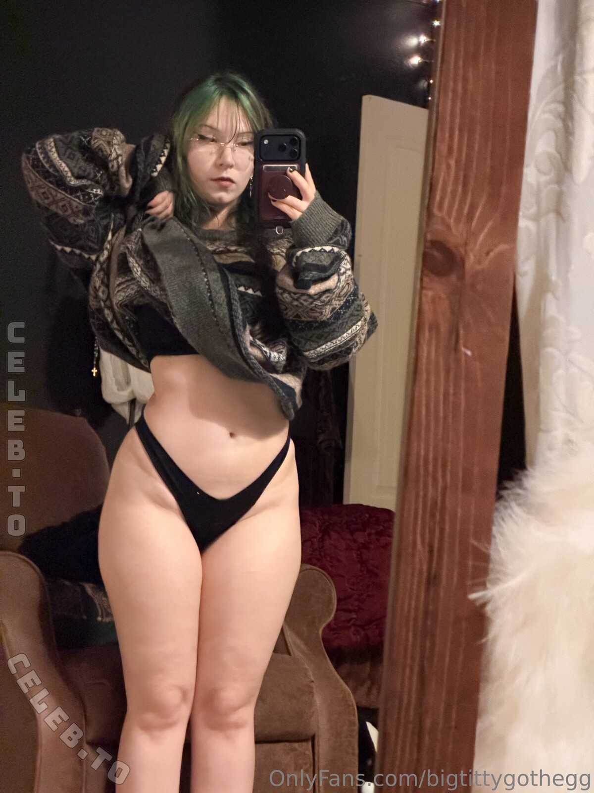 bigtittygothegg nude photo 1