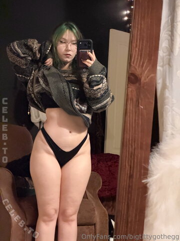 bigtittygothegg – Good morning and kiss my juicy hips