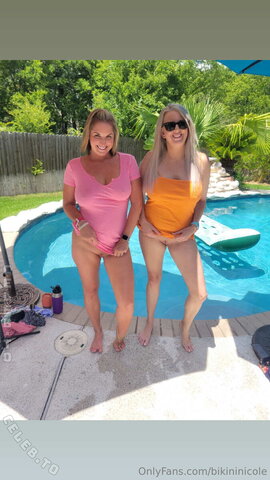 Bikininicole photo 4