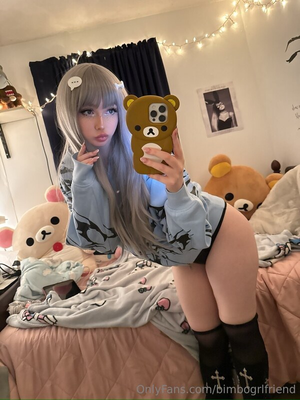 bimbogrlfriend nude photo 1
