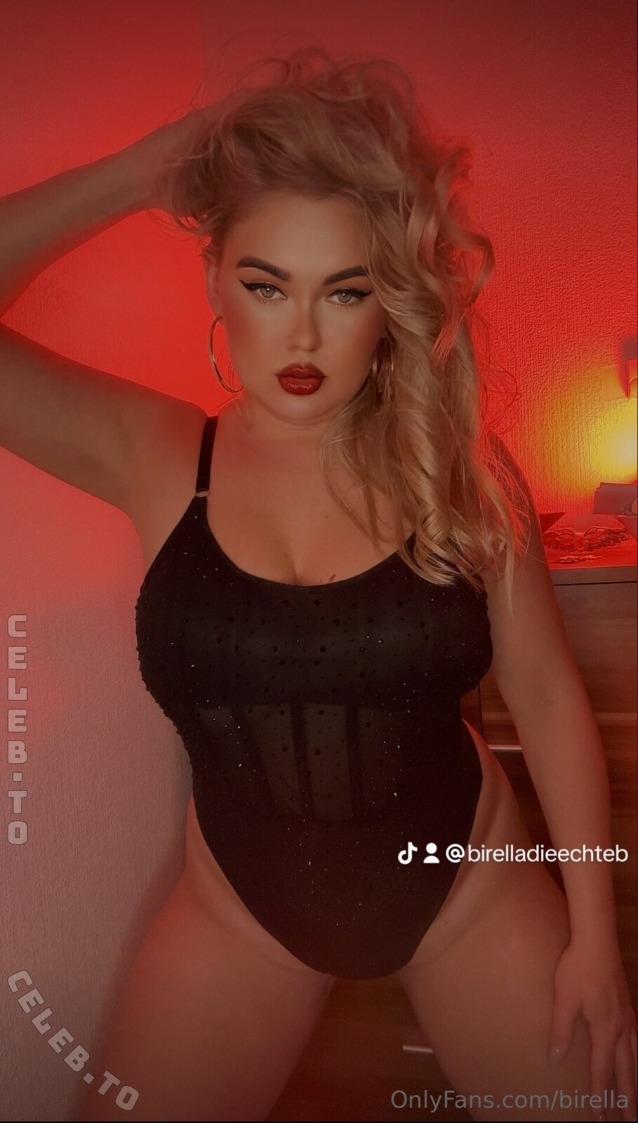 Birella nude photo 2