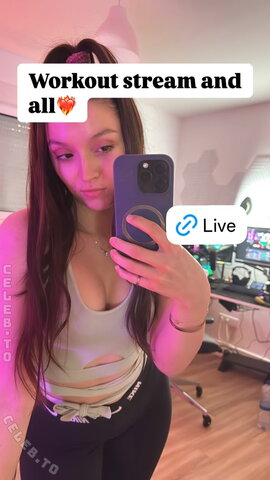 Bisscute nude photo 4