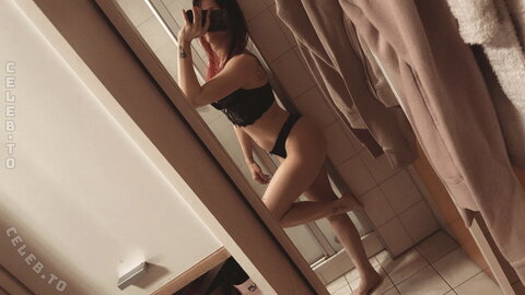 Bitchazepam nude photo 7