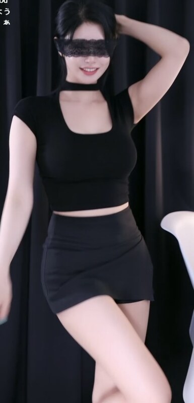 BJ nude photo 9