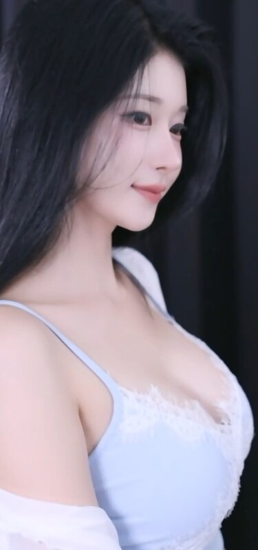 BJ nude photo 15