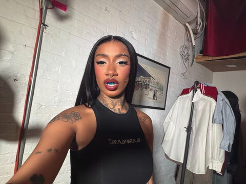 bktherula nude photo 16