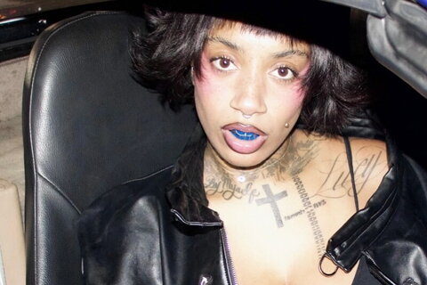 bktherula nude photo 2