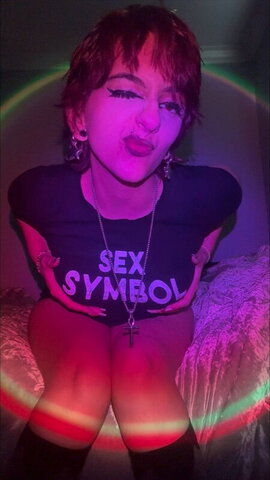 bl00dys0ups nude