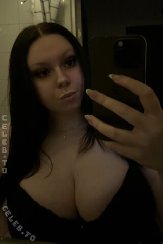 blackheadmom02 nude photo 12