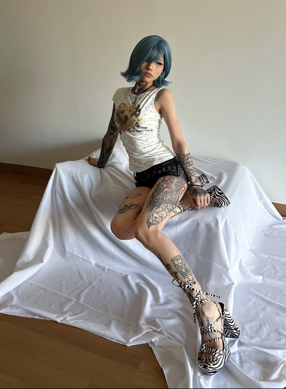 BlackSnake nude photo 5