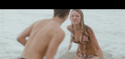 Blake Lively nude photo 3