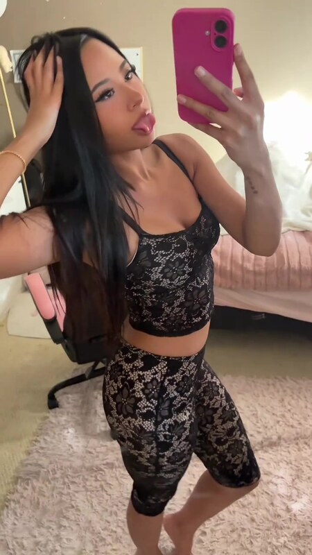 Blasianprincessx nude photo 1