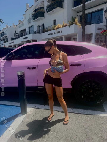 Bleneraademi nude photo 15