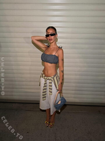 Bleneraademi Hot (2 photos)