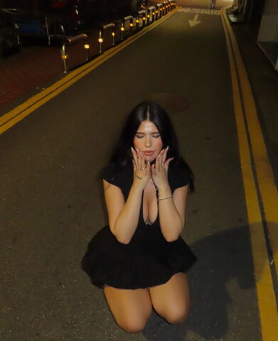 Blerta Ademi nude photo 13
