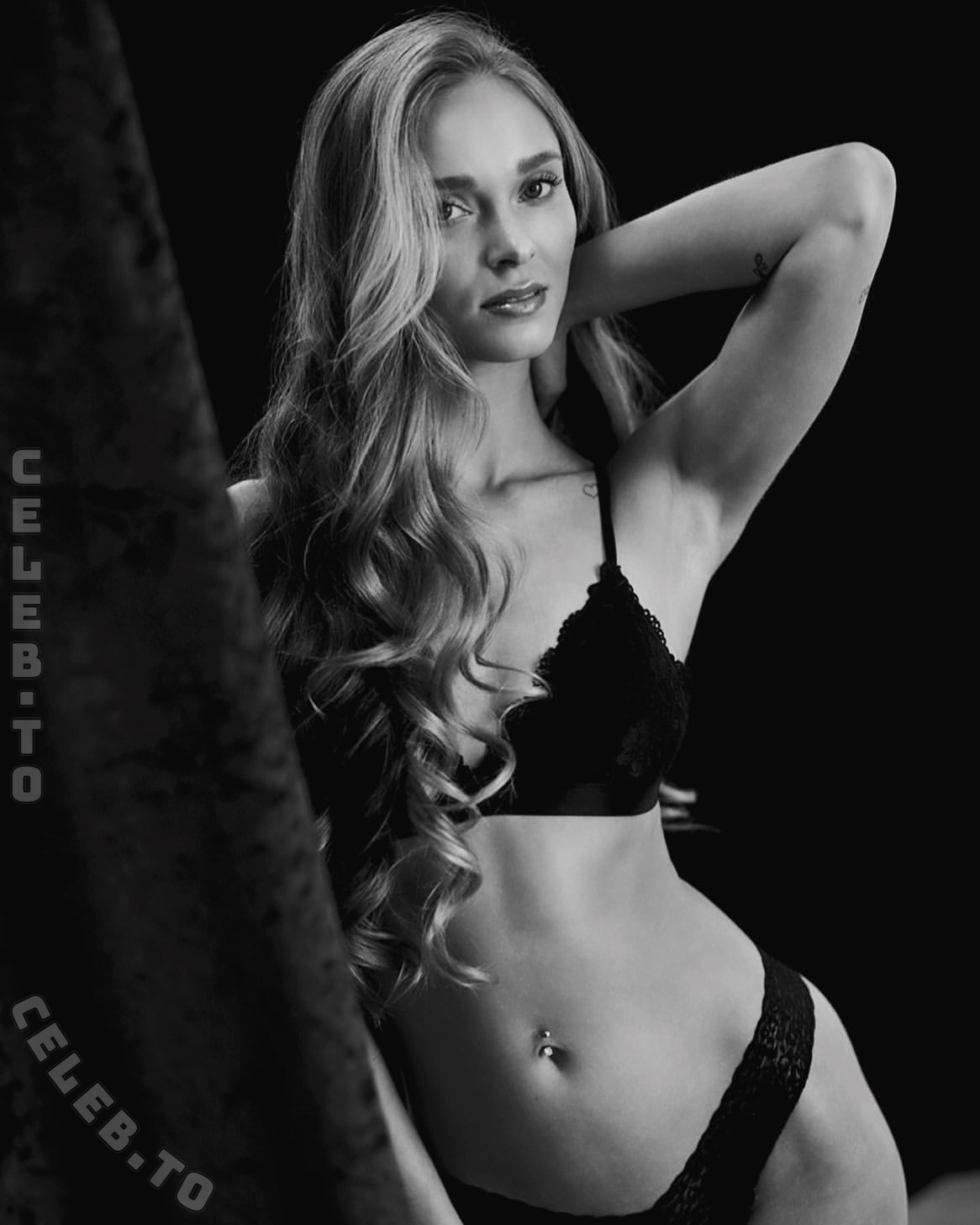 blondegermanx nude photo 4