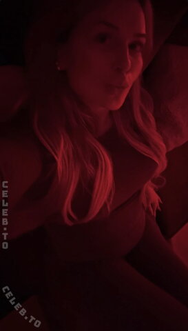 BlondeSarah2006 nude photo 12