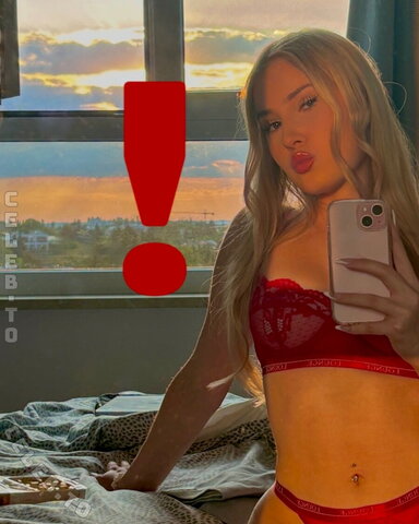 blondescutie nude photo 3