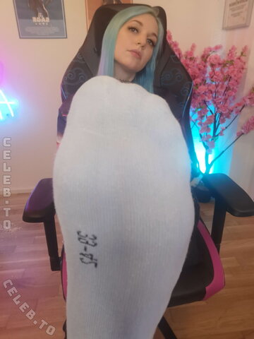 BloodyNyuu nude photo 1