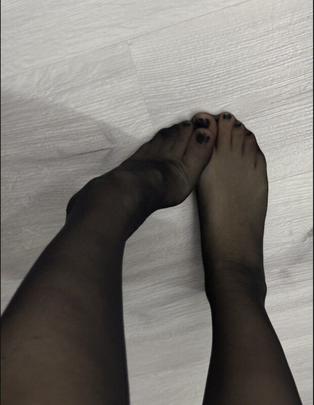 Bloomus nude photo 2
