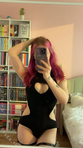 Blossomprinxess nude photo 8