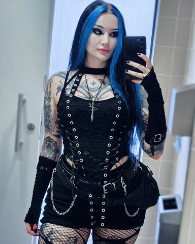 BlueAstrid Hot (2 photos)