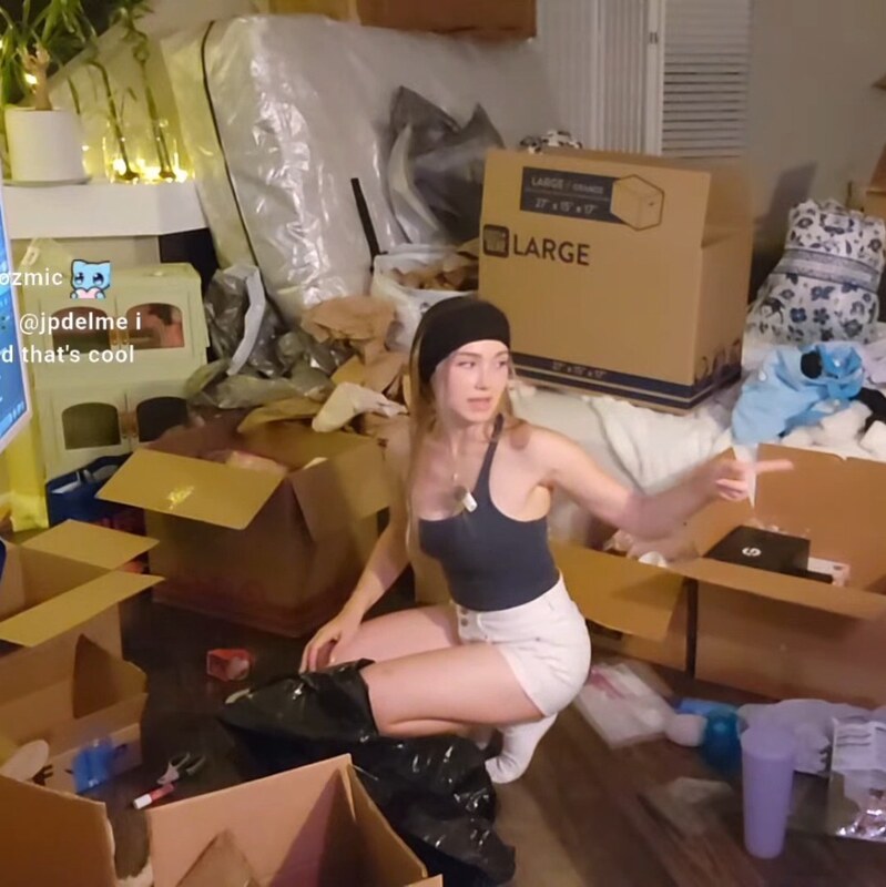 BluTube nude photo 17
