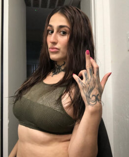 Bmqhadah nude photo 2