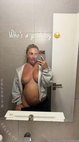 Bonnie Blue Sexy (1 photo)