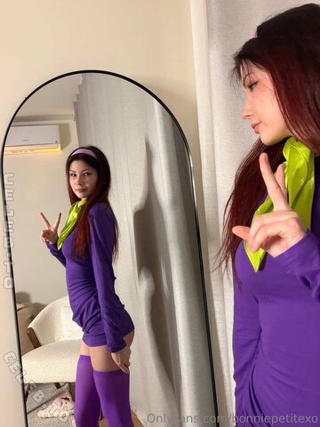 Bonnie Petite nude photo 31