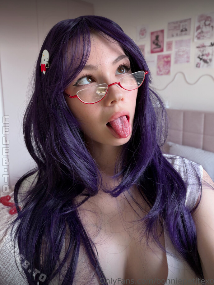 Bonnie Petite nude photo 2